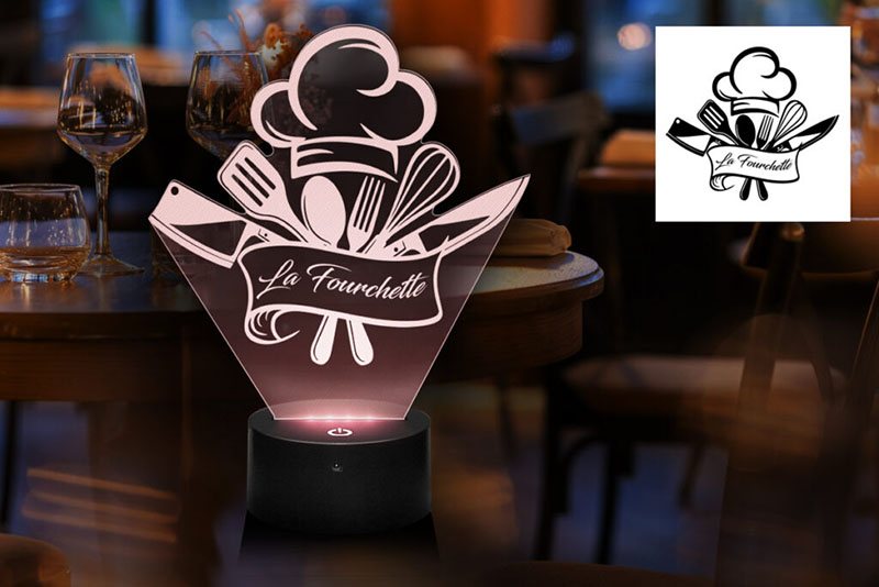 lampe logo dans un restaurant